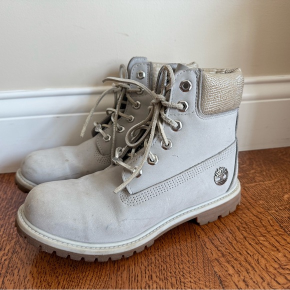 Timberland Gray Boots Classic 6-Inch Design - Picture 1 of 4